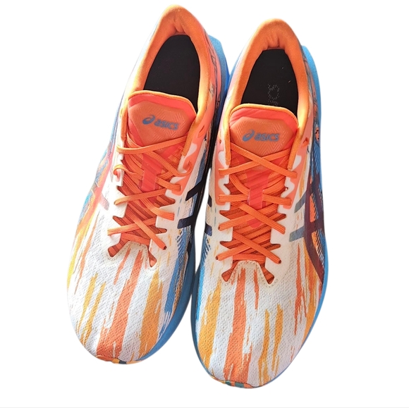 ASICS Novablast - Picture 2 of 8